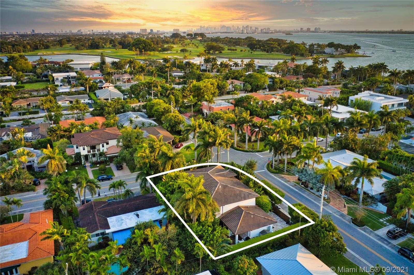 Small Image of 9725 BROADVIEW TER, Bay Harbor Islands Number 48