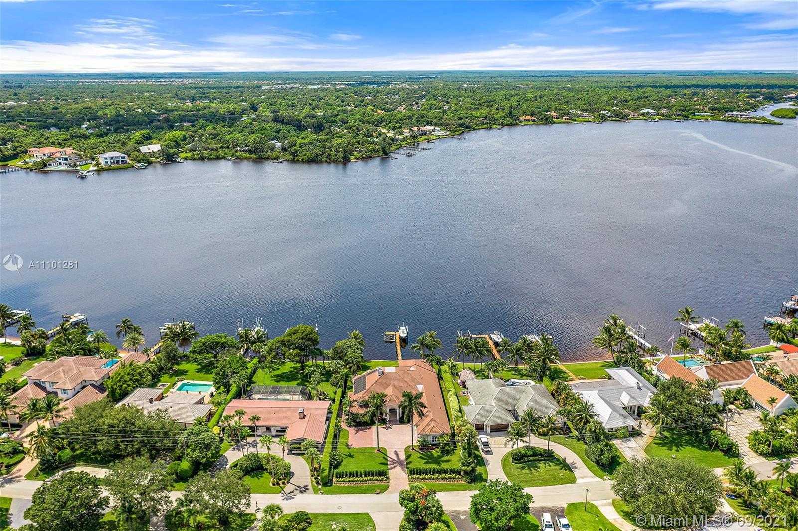 Small Image of 191 RIVER DR, Tequesta Number 12