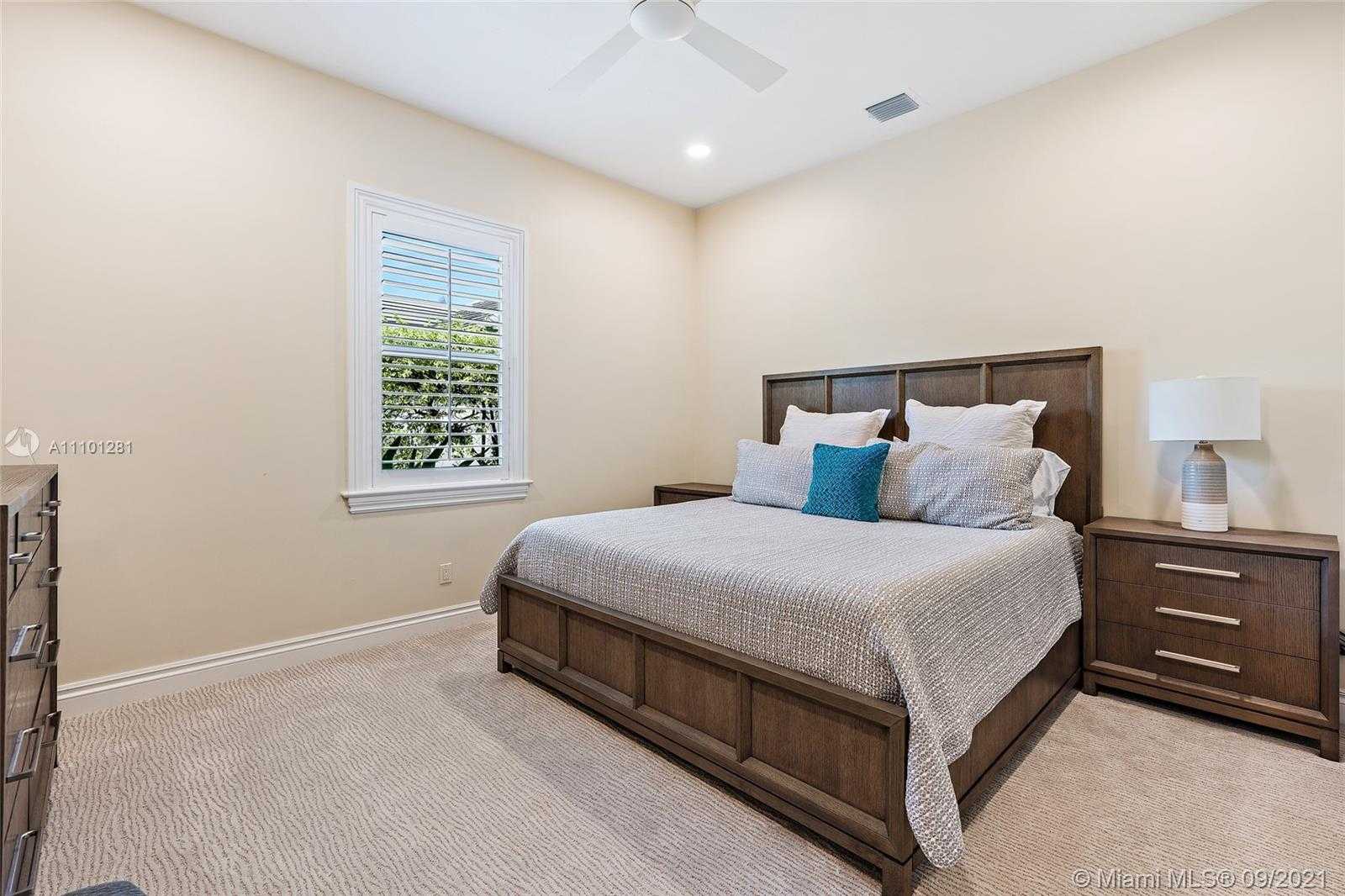 Small Image of 191 RIVER DR, Tequesta Number 20