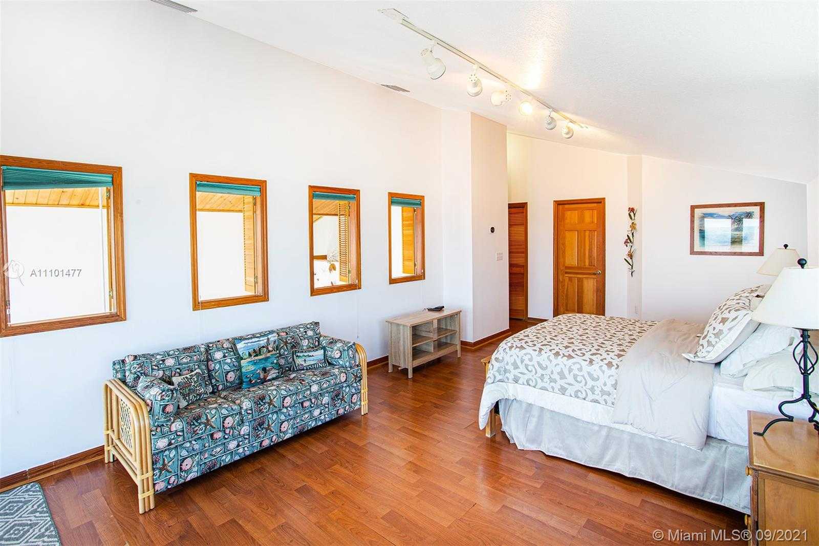 Small Image of 601 CUDA LN, Key Largo Number 52
