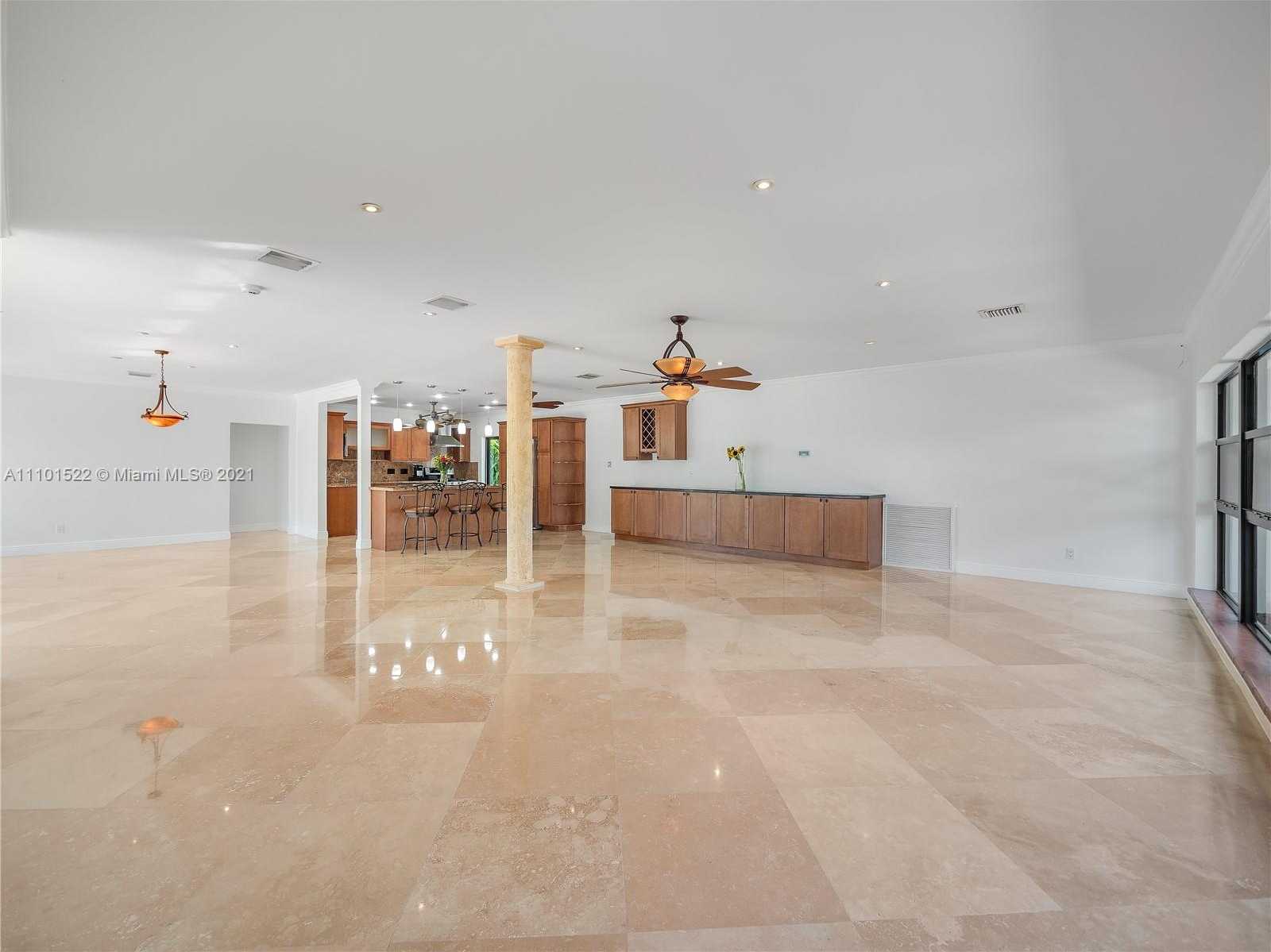 Small Image of 2250 KEYSTONE BLVD, North Miami Number 11