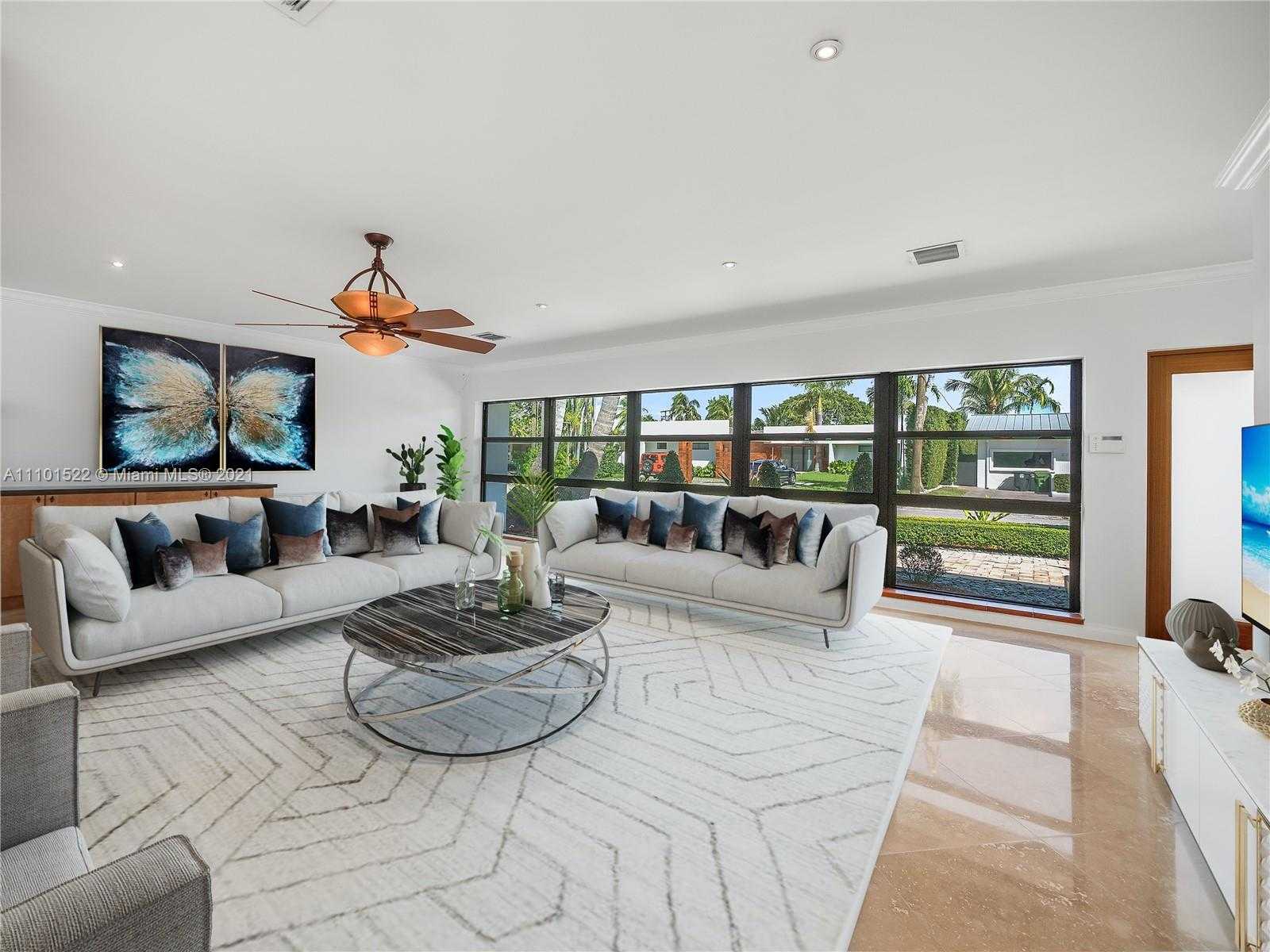 Small Image of 2250 KEYSTONE BLVD, North Miami Number 12
