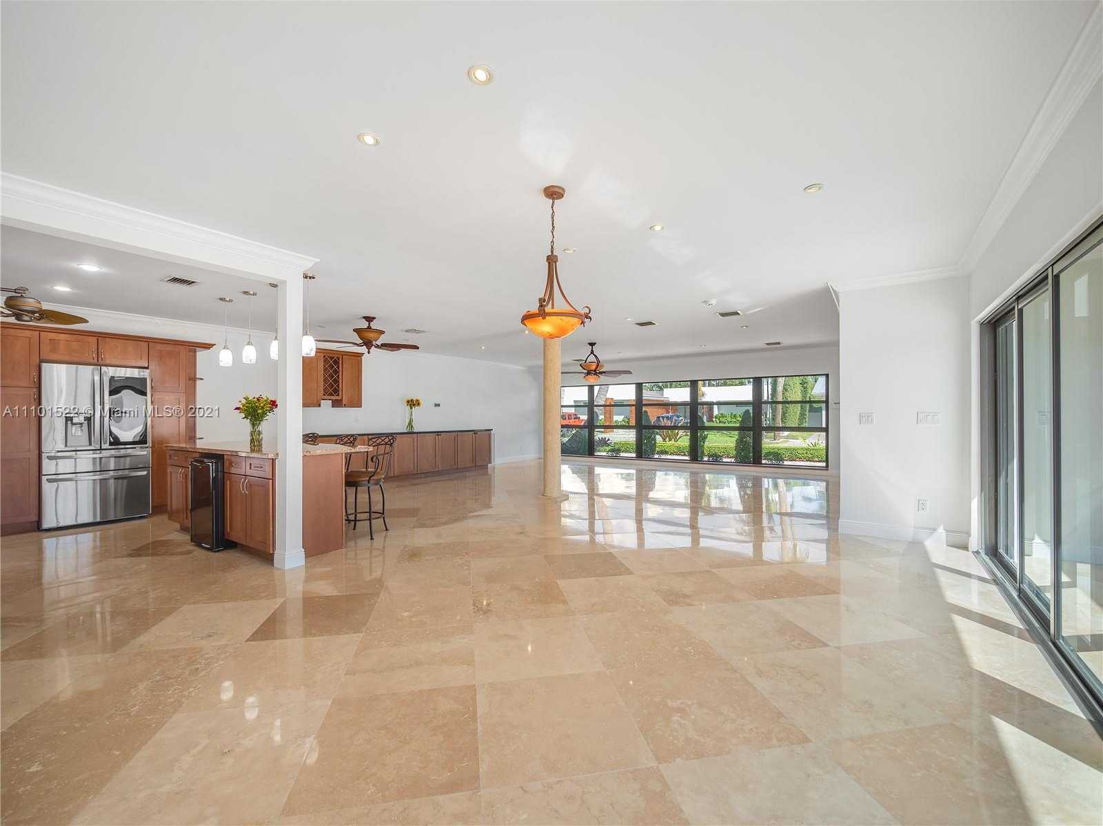 Small Image of 2250 KEYSTONE BLVD, North Miami Number 14
