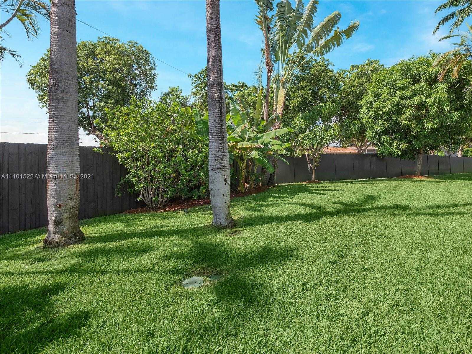 Small Image of 2250 KEYSTONE BLVD, North Miami Number 17