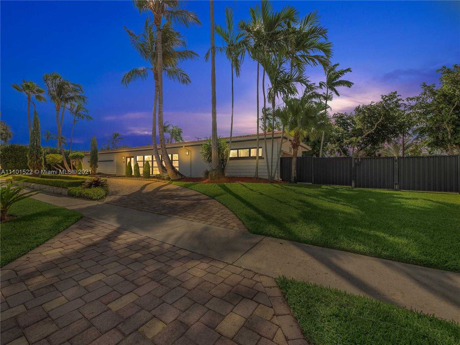 Small Image of 2250 KEYSTONE BLVD, North Miami Number 20