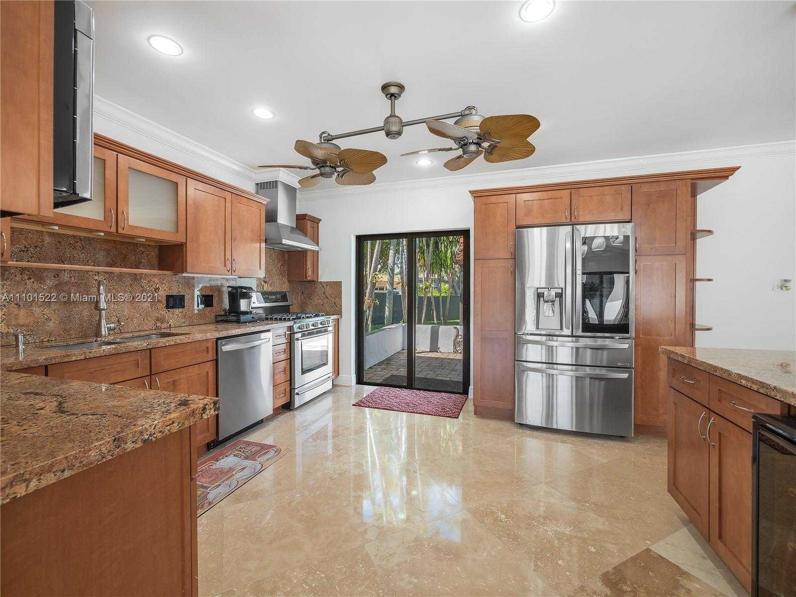 Small Image of 2250 KEYSTONE BLVD, North Miami Number 21