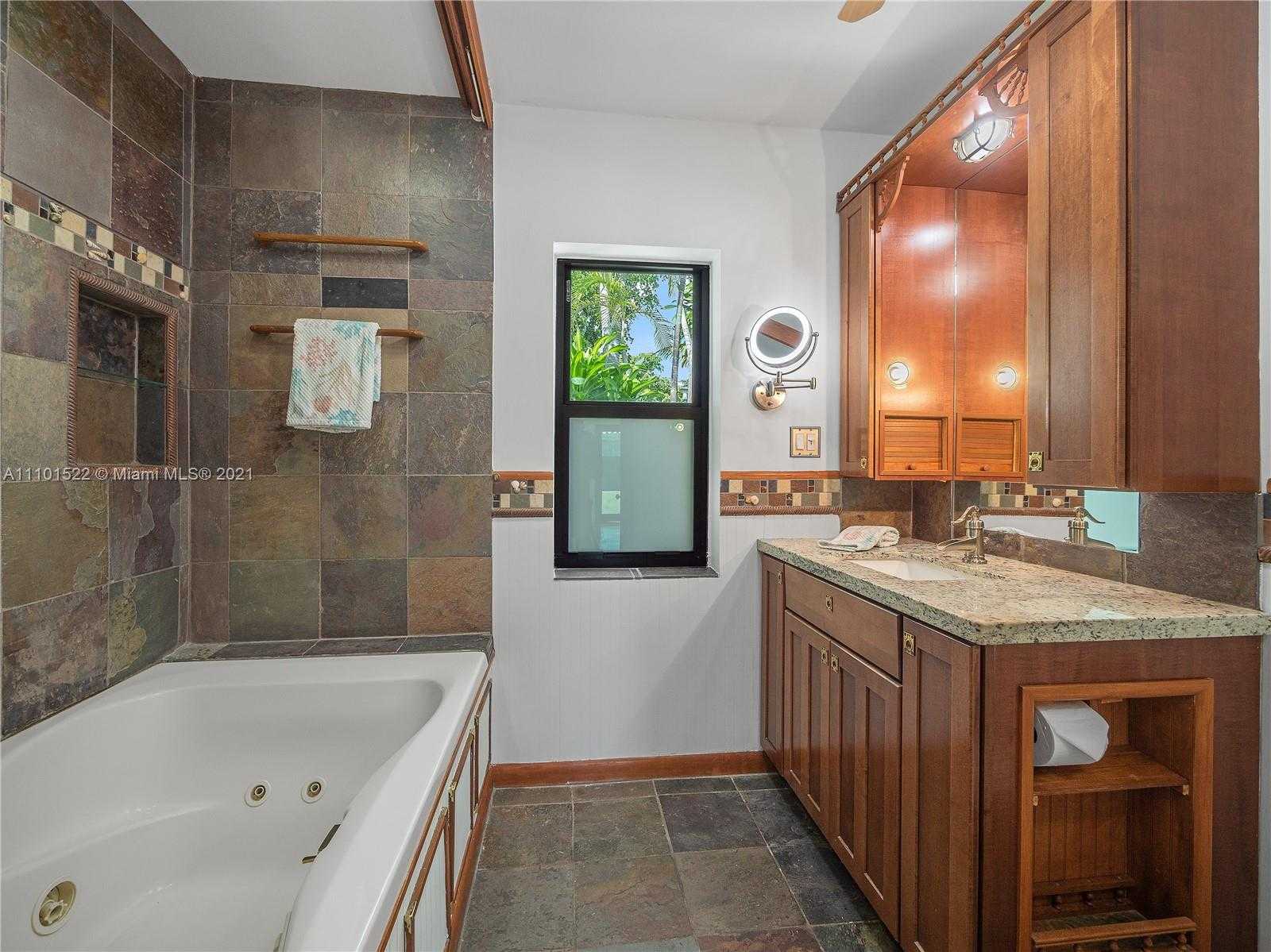 Small Image of 2250 KEYSTONE BLVD, North Miami Number 22