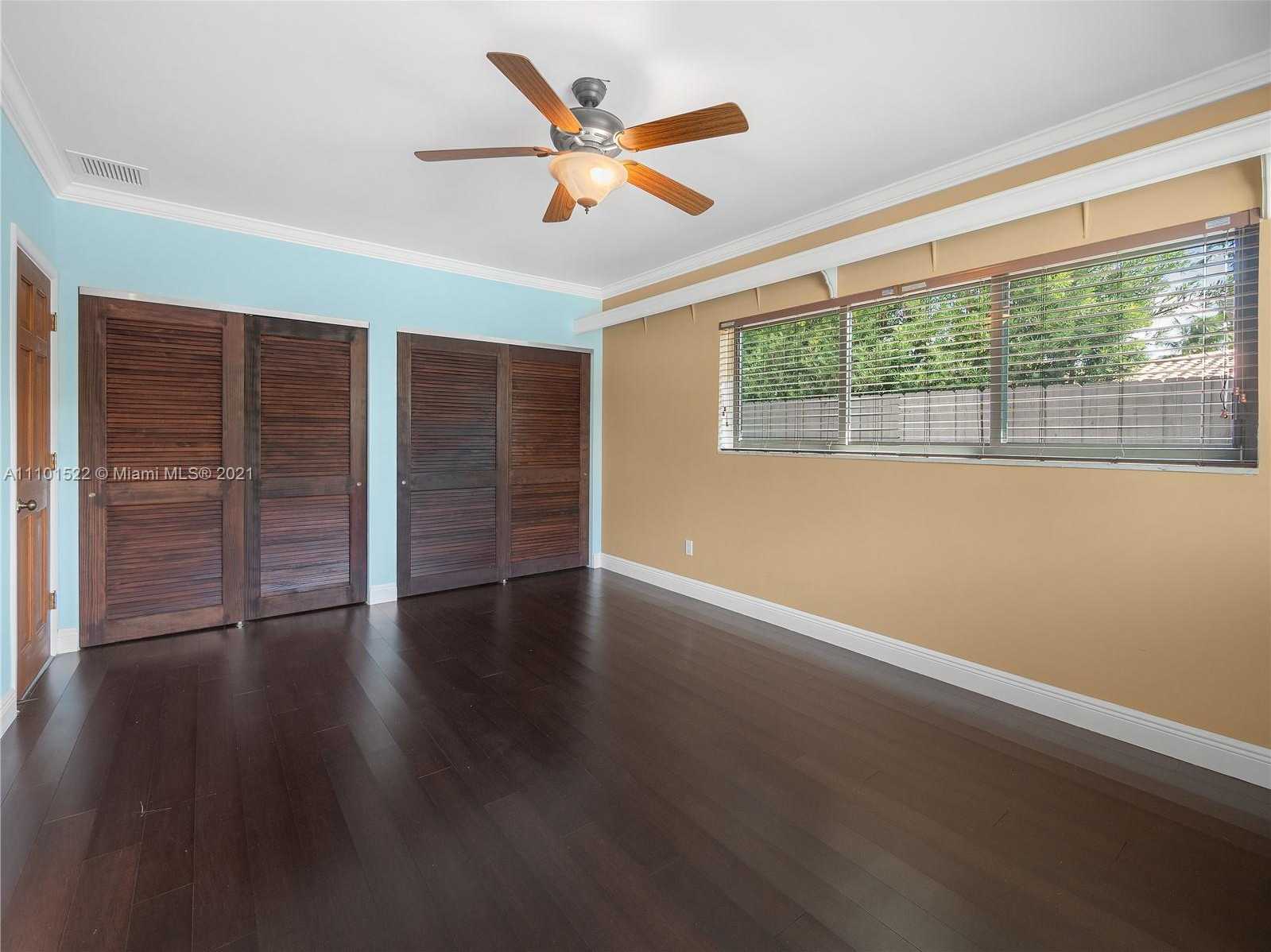 Small Image of 2250 KEYSTONE BLVD, North Miami Number 26