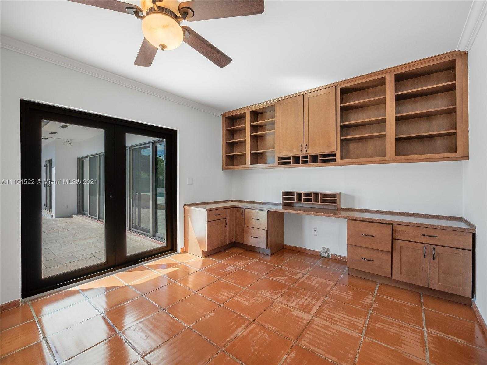 Small Image of 2250 KEYSTONE BLVD, North Miami Number 27