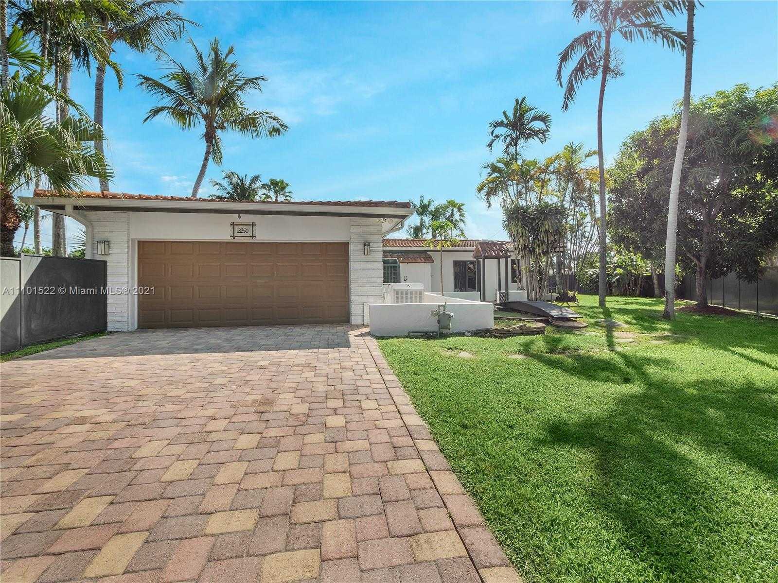 Small Image of 2250 KEYSTONE BLVD, North Miami Number 28