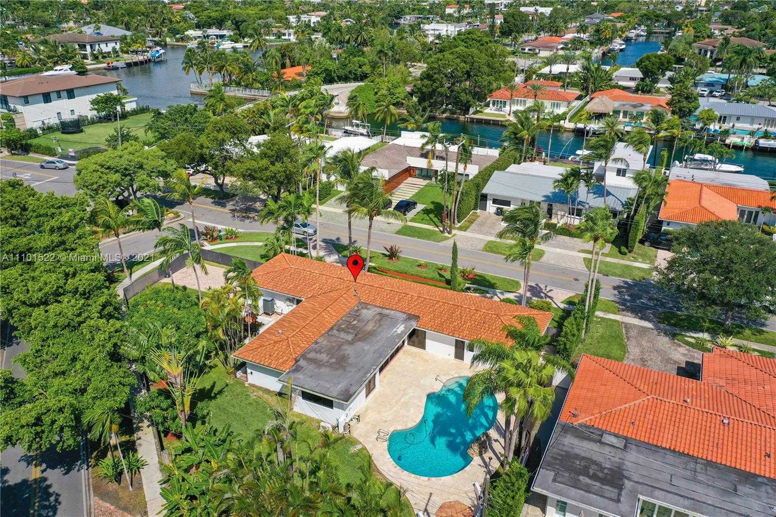 Small Image of 2250 KEYSTONE BLVD, North Miami Number 3