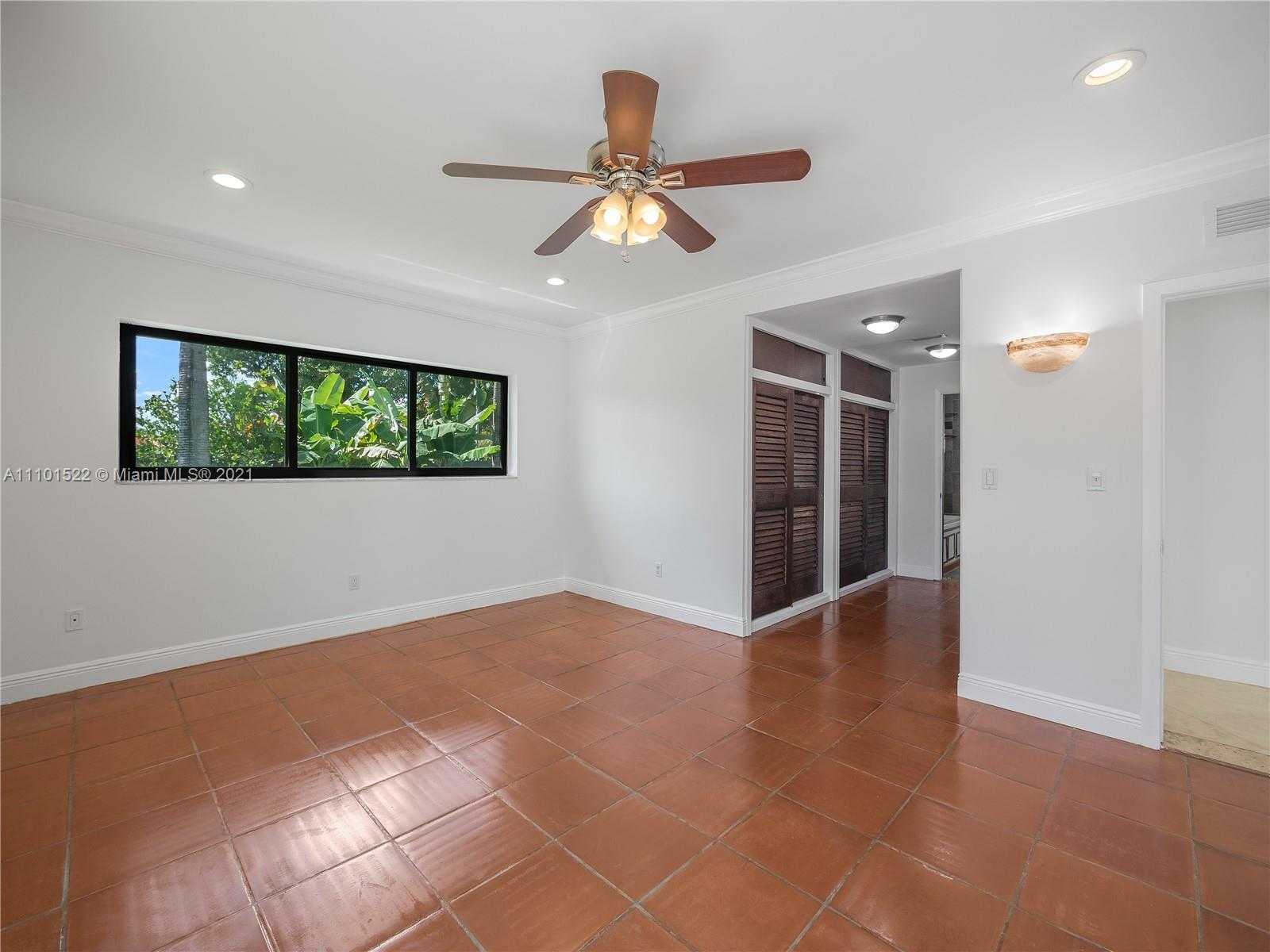 Small Image of 2250 KEYSTONE BLVD, North Miami Number 32