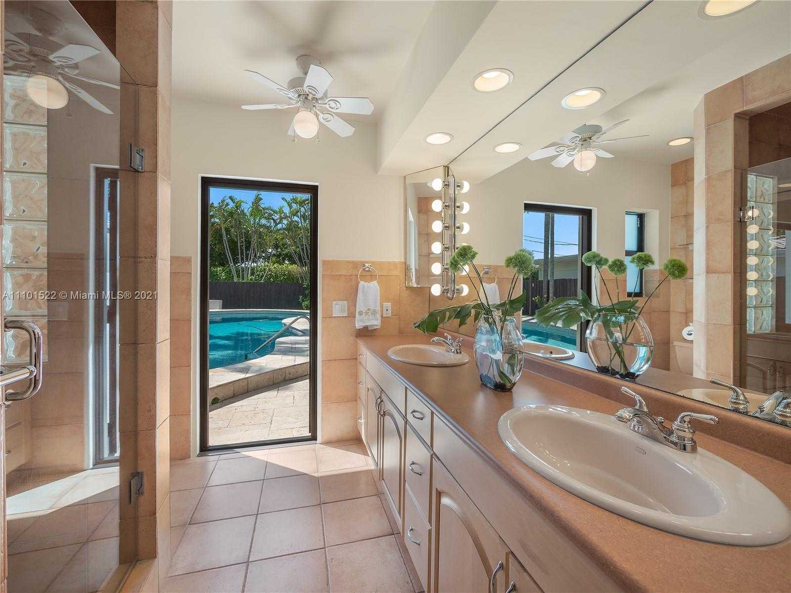 Small Image of 2250 KEYSTONE BLVD, North Miami Number 34