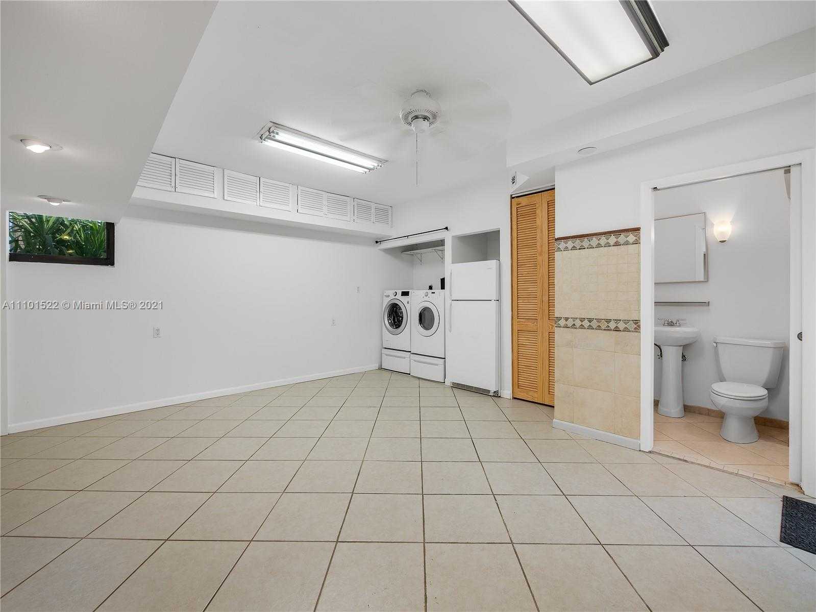 Small Image of 2250 KEYSTONE BLVD, North Miami Number 36