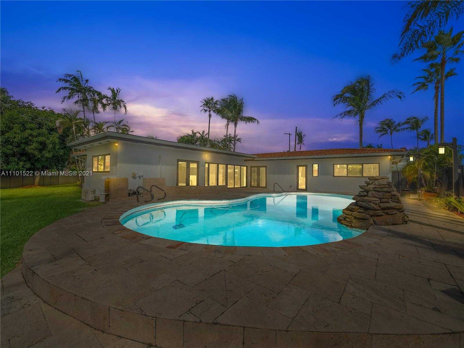 Small Image of 2250 KEYSTONE BLVD, North Miami Number 41