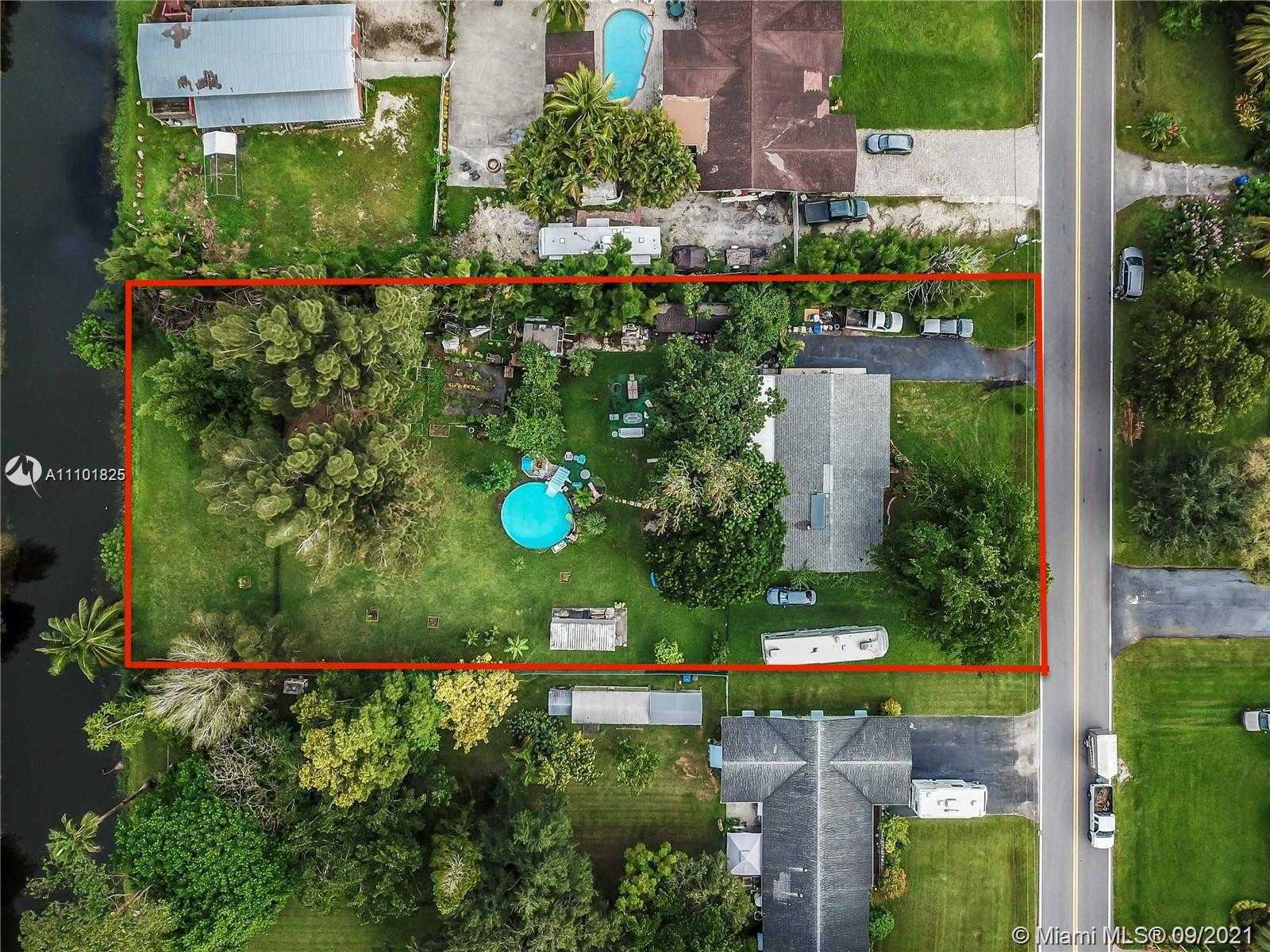 Small Image of 4931 SOUTH WEST 188TH AVE, Southwest Ranches Number 19