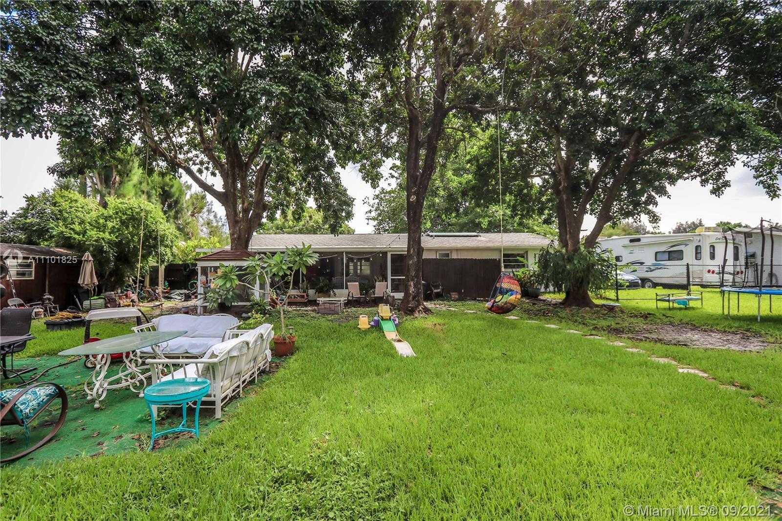 Small Image of 4931 SOUTH WEST 188TH AVE, Southwest Ranches Number 27