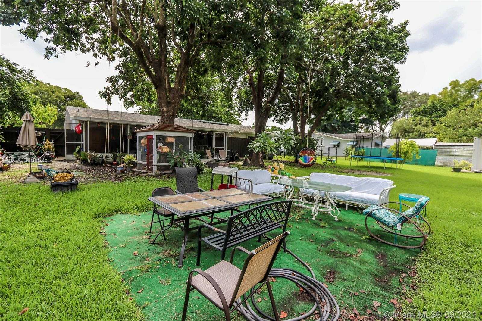 Small Image of 4931 SOUTH WEST 188TH AVE, Southwest Ranches Number 28