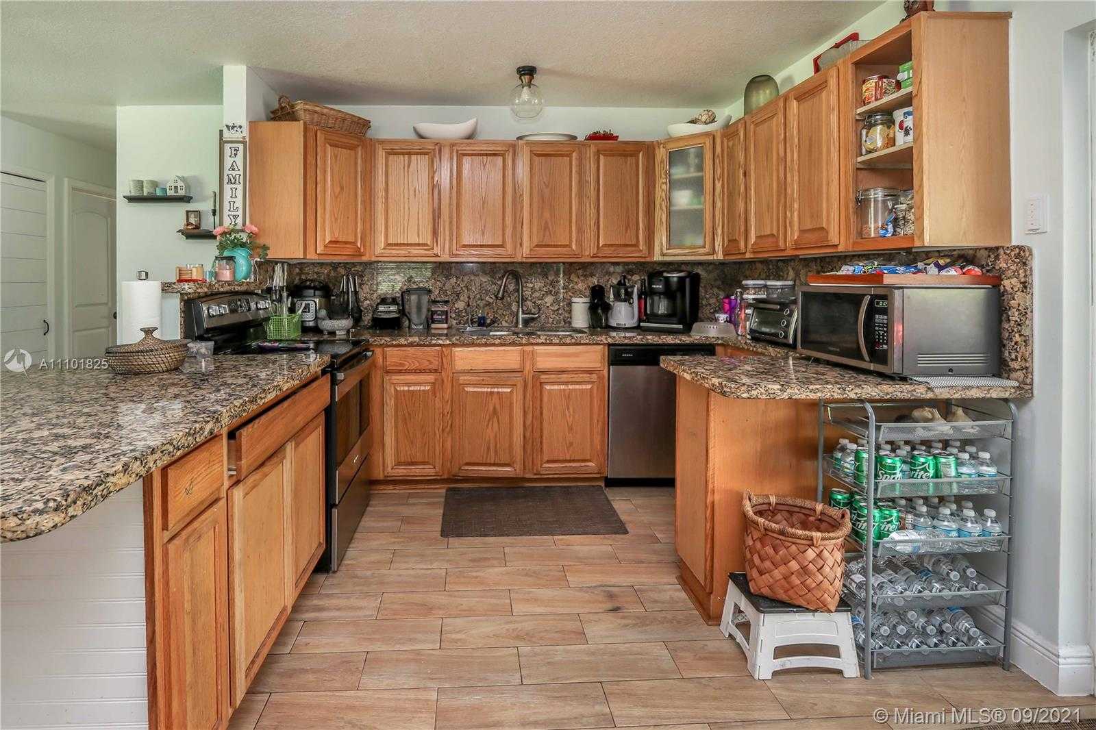 Small Image of 4931 SOUTH WEST 188TH AVE, Southwest Ranches Number 8