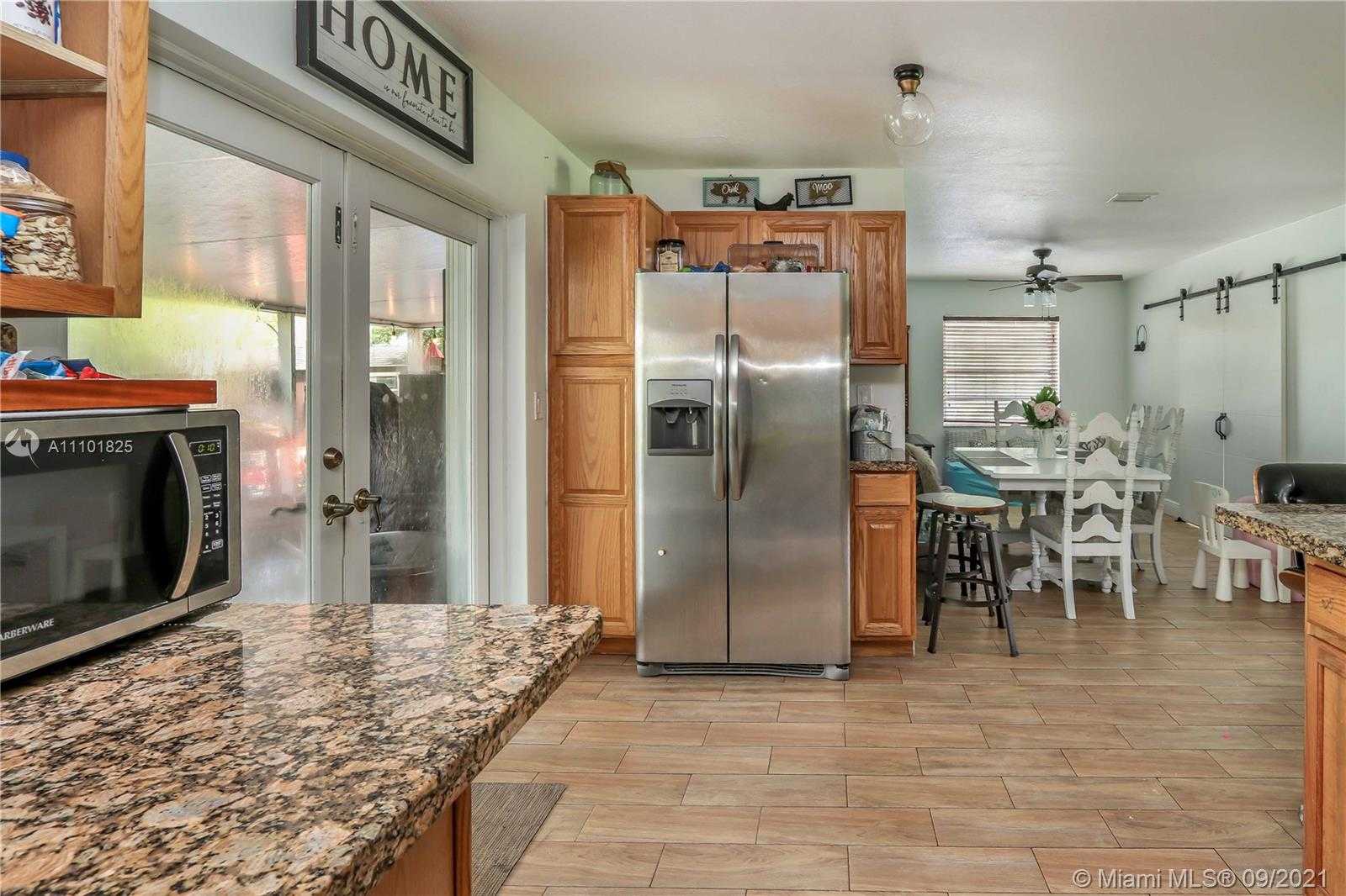 Small Image of 4931 SOUTH WEST 188TH AVE, Southwest Ranches Number 9