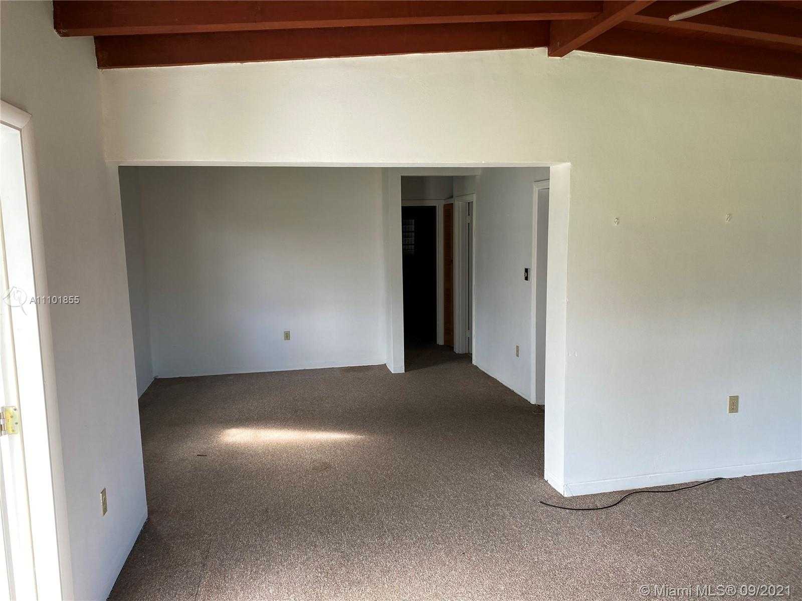 Small Image of 4400 SOUTH WEST 97TH AVE, Miami Number 11