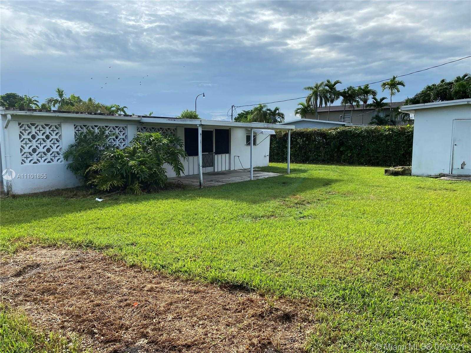 Small Image of 4400 SOUTH WEST 97TH AVE, Miami Number 3