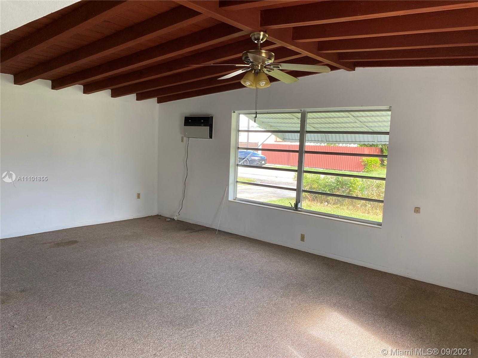Small Image of 4400 SOUTH WEST 97TH AVE, Miami Number 9
