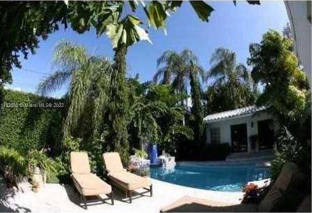 Small Image of 6820 BRIGHTON PL, Coral Gables Number 2