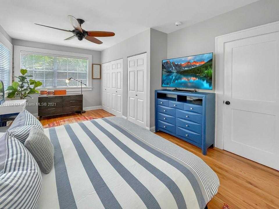 Small Image of 1212 SAN MIGUEL AVE, Coral Gables Number 14