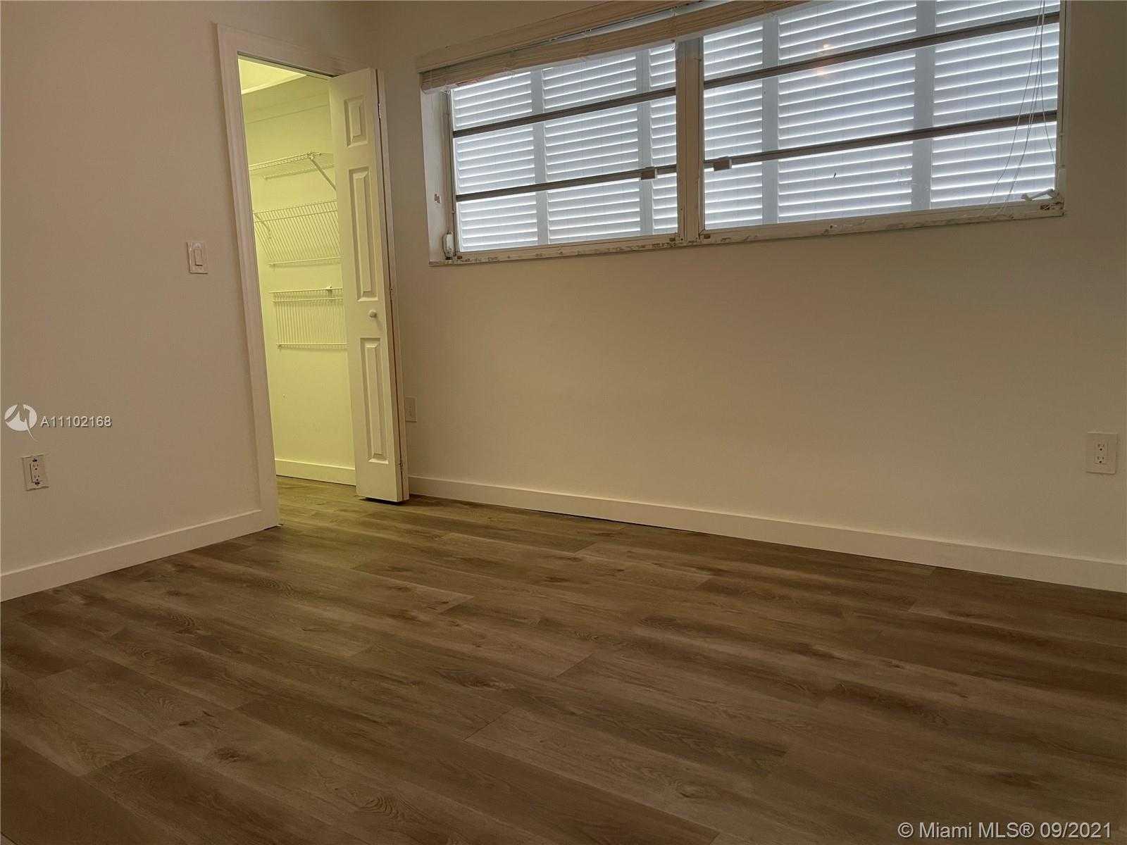 Small Image of 2050 NORTH EAST 120TH RD, North Miami Number 26