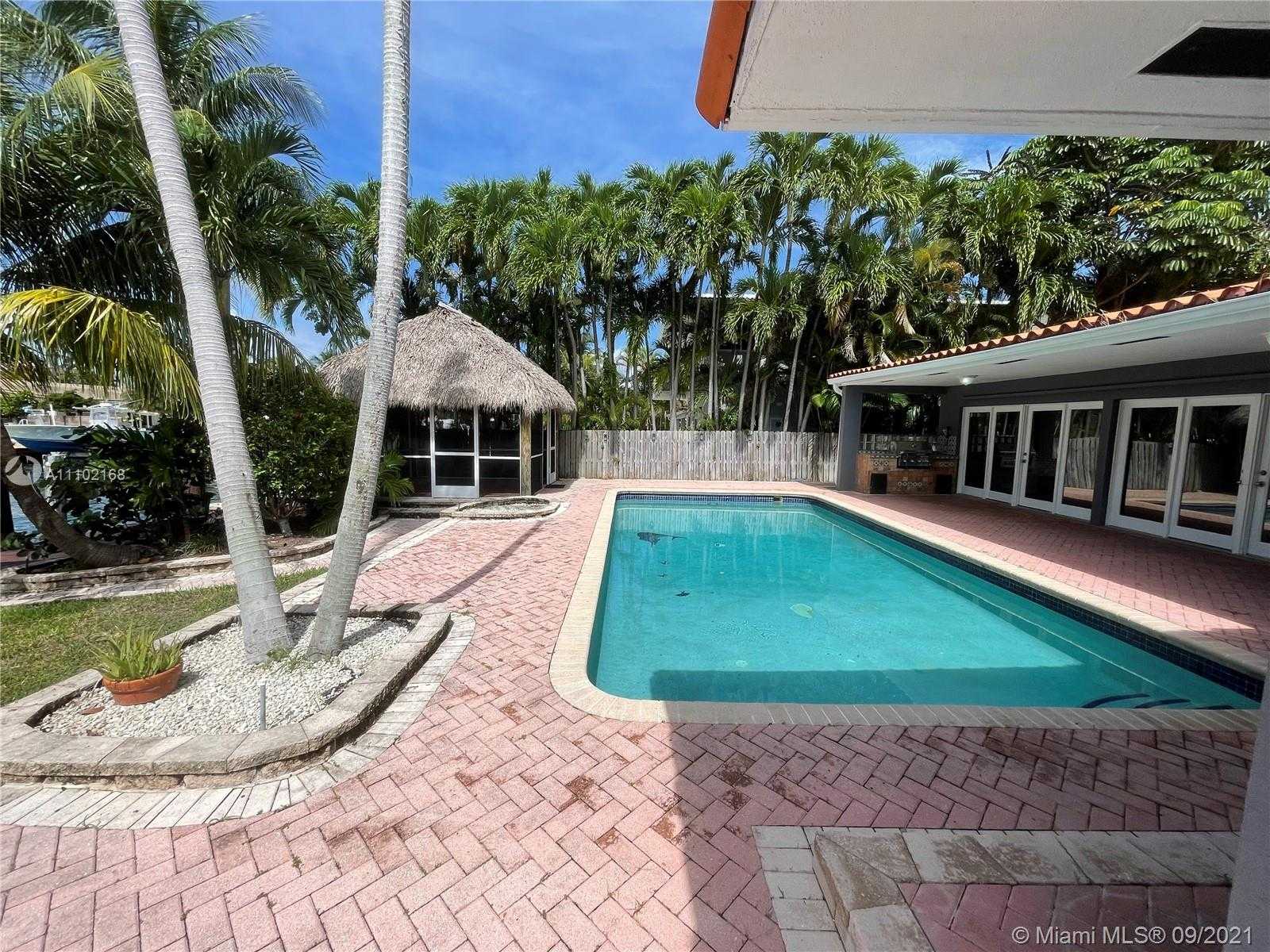Small Image of 2050 NORTH EAST 120TH RD, North Miami Number 5
