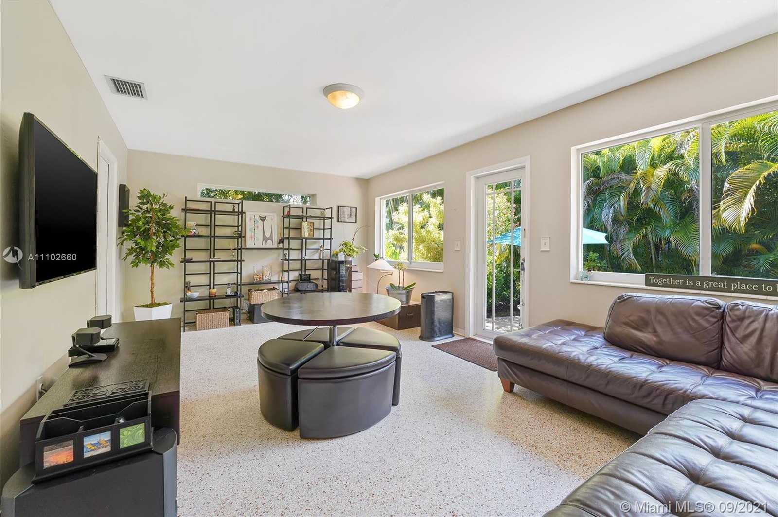 Small Image of 1429 MESSINA AVE, Coral Gables Number 13