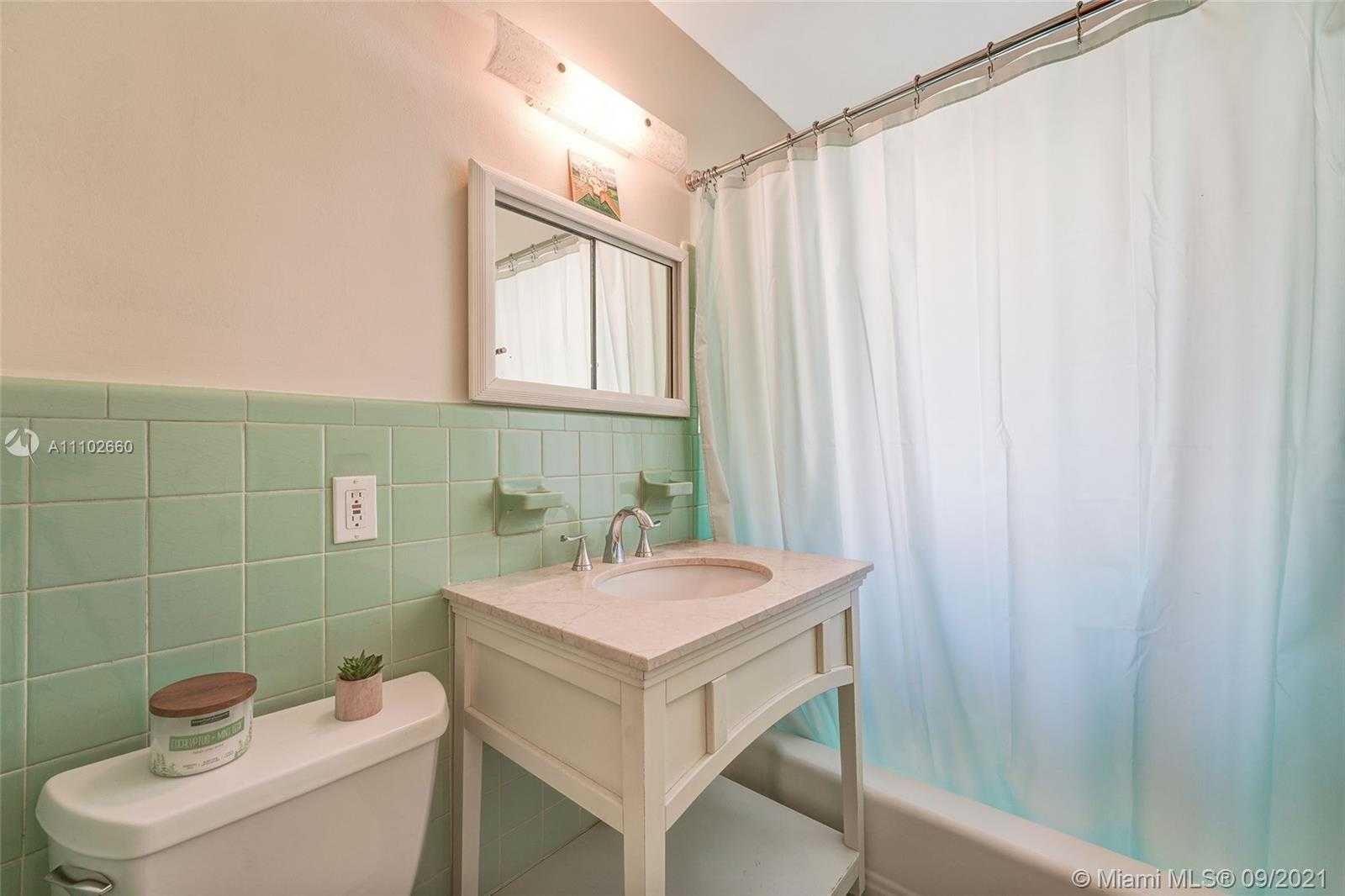Small Image of 1429 MESSINA AVE, Coral Gables Number 21