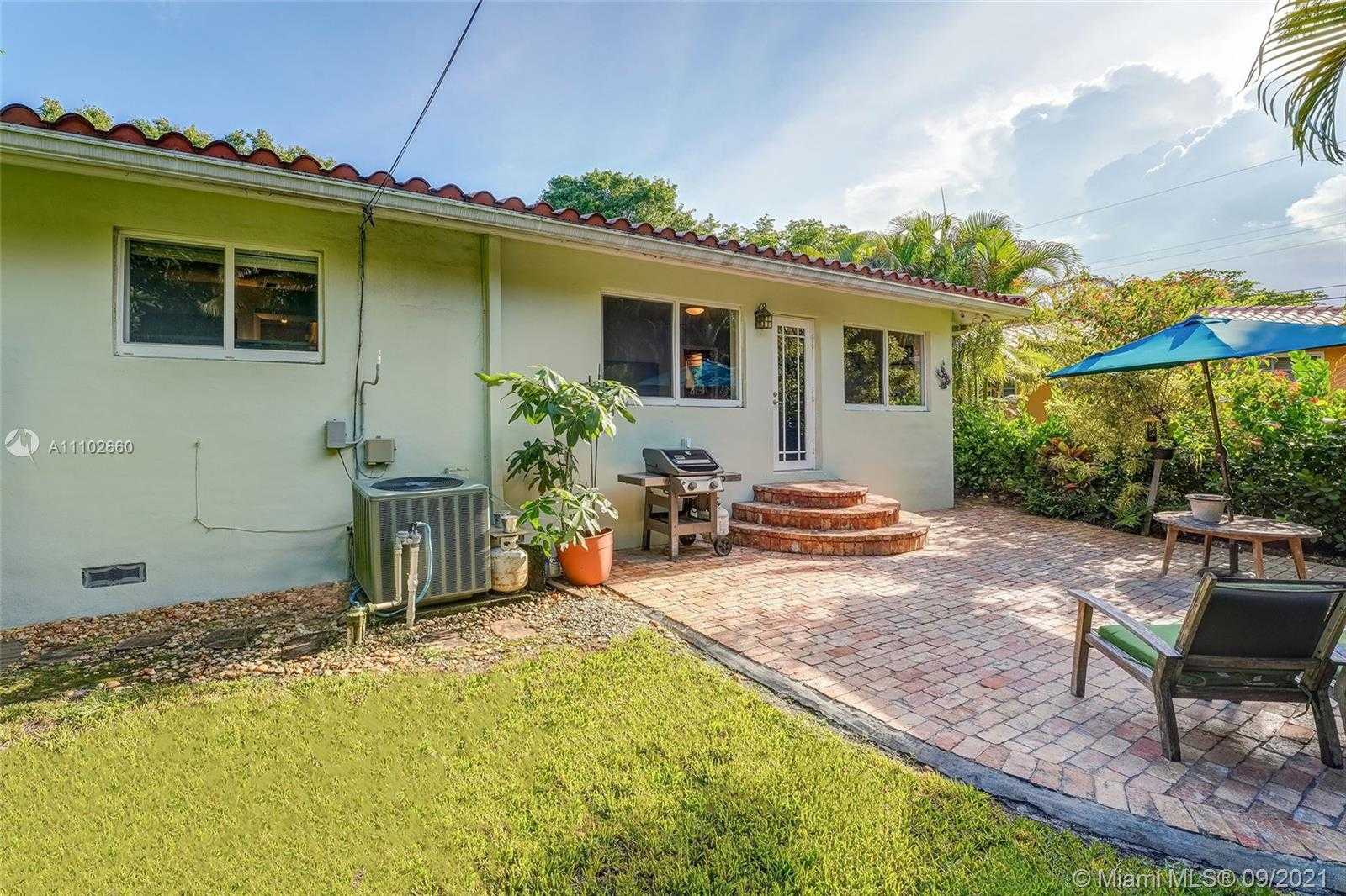 Small Image of 1429 MESSINA AVE, Coral Gables Number 24