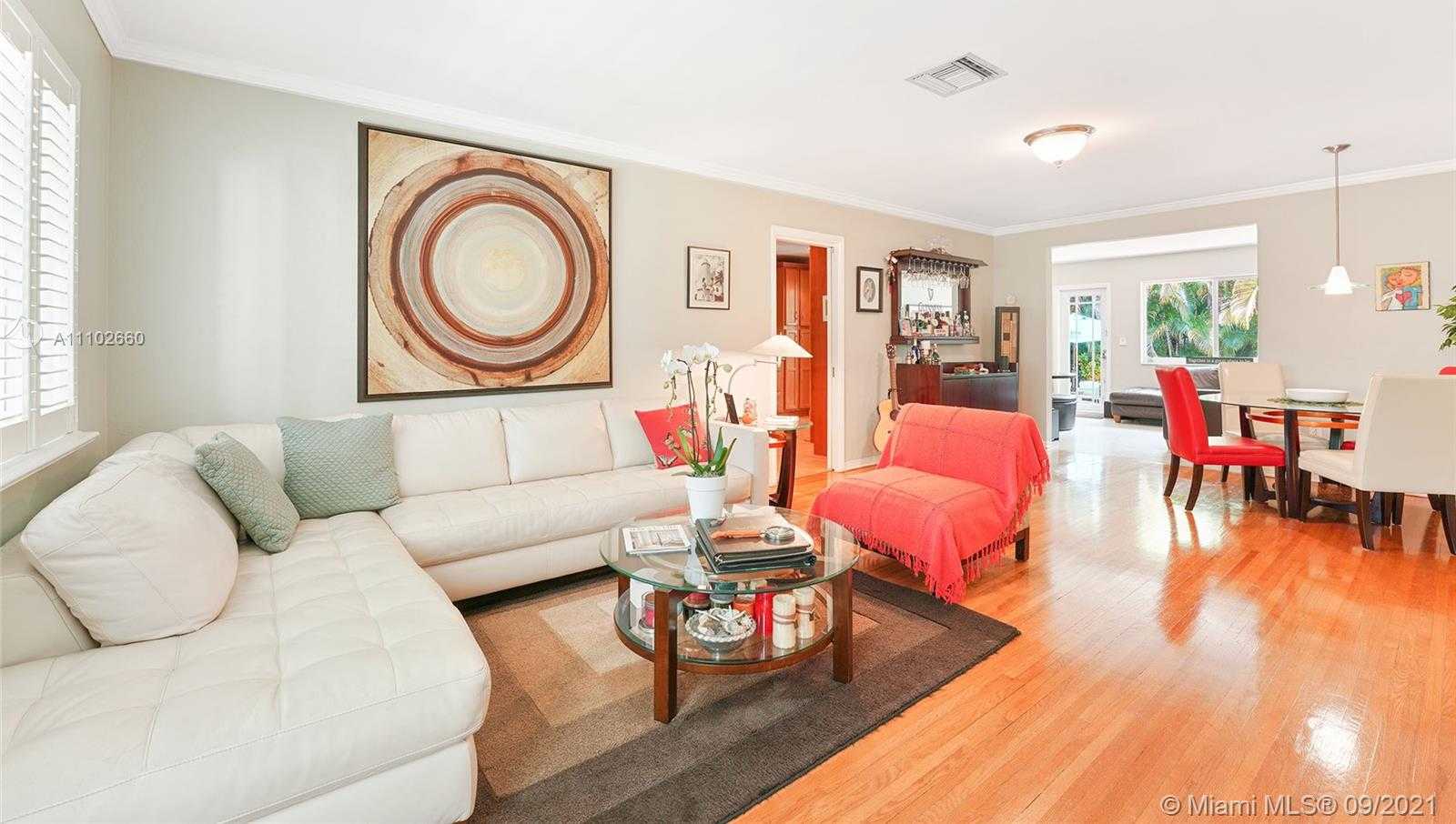 Small Image of 1429 MESSINA AVE, Coral Gables Number 4