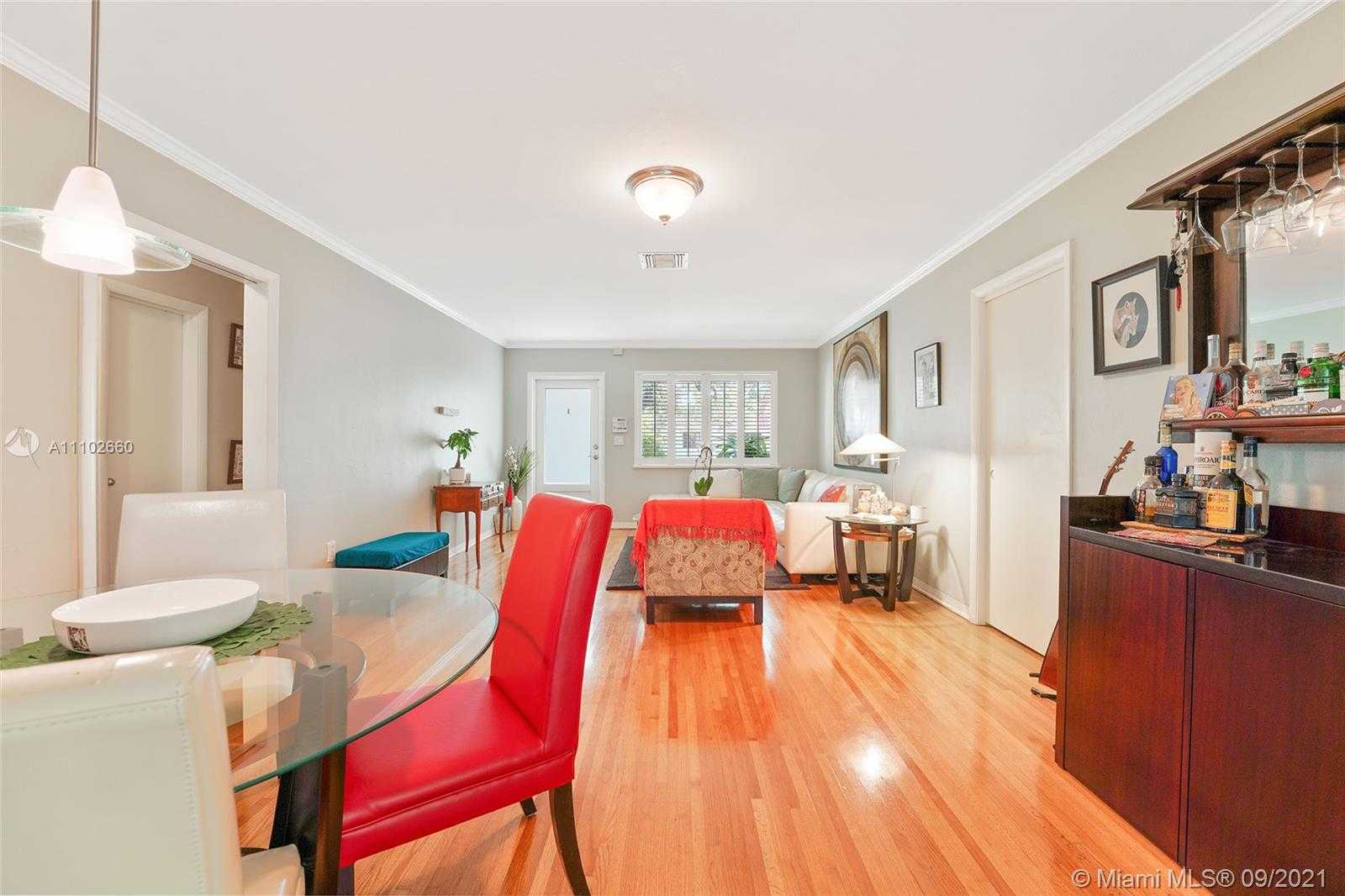 Small Image of 1429 MESSINA AVE, Coral Gables Number 9