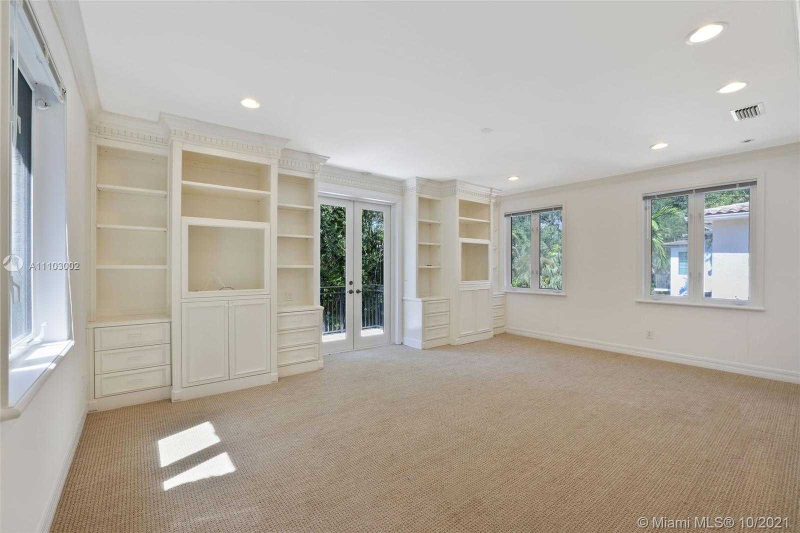 Small Image of 7260 ERWIN ROAD, Miami Number 25