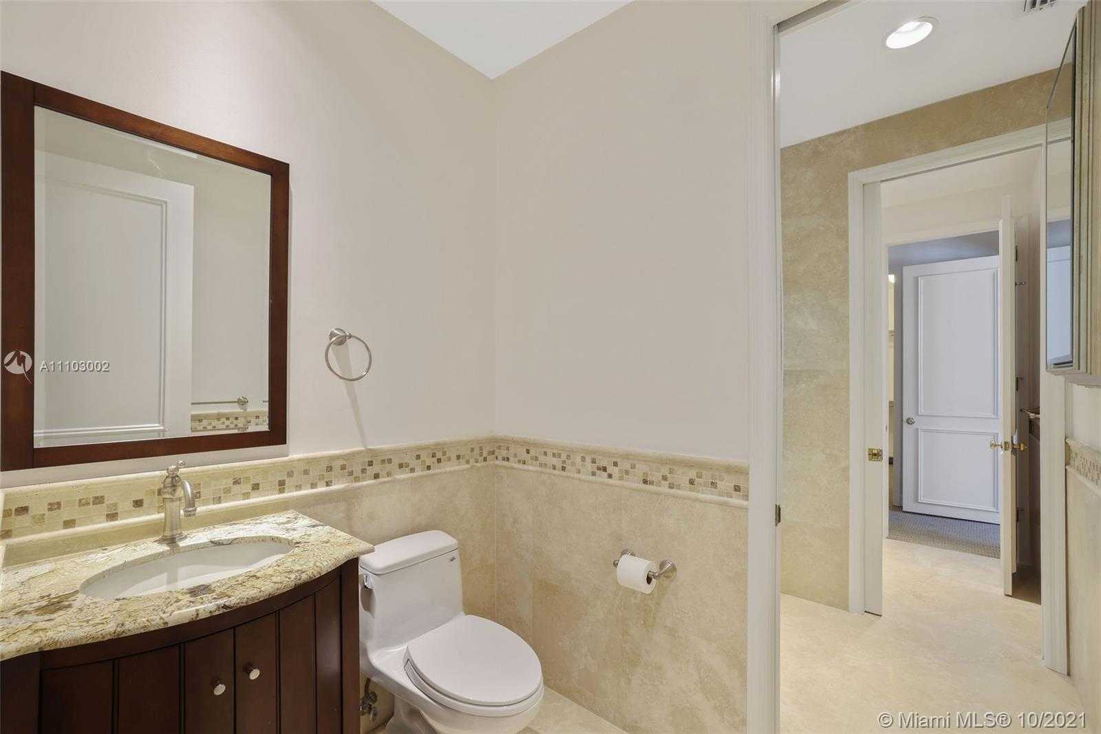 Small Image of 7260 ERWIN ROAD, Miami Number 34
