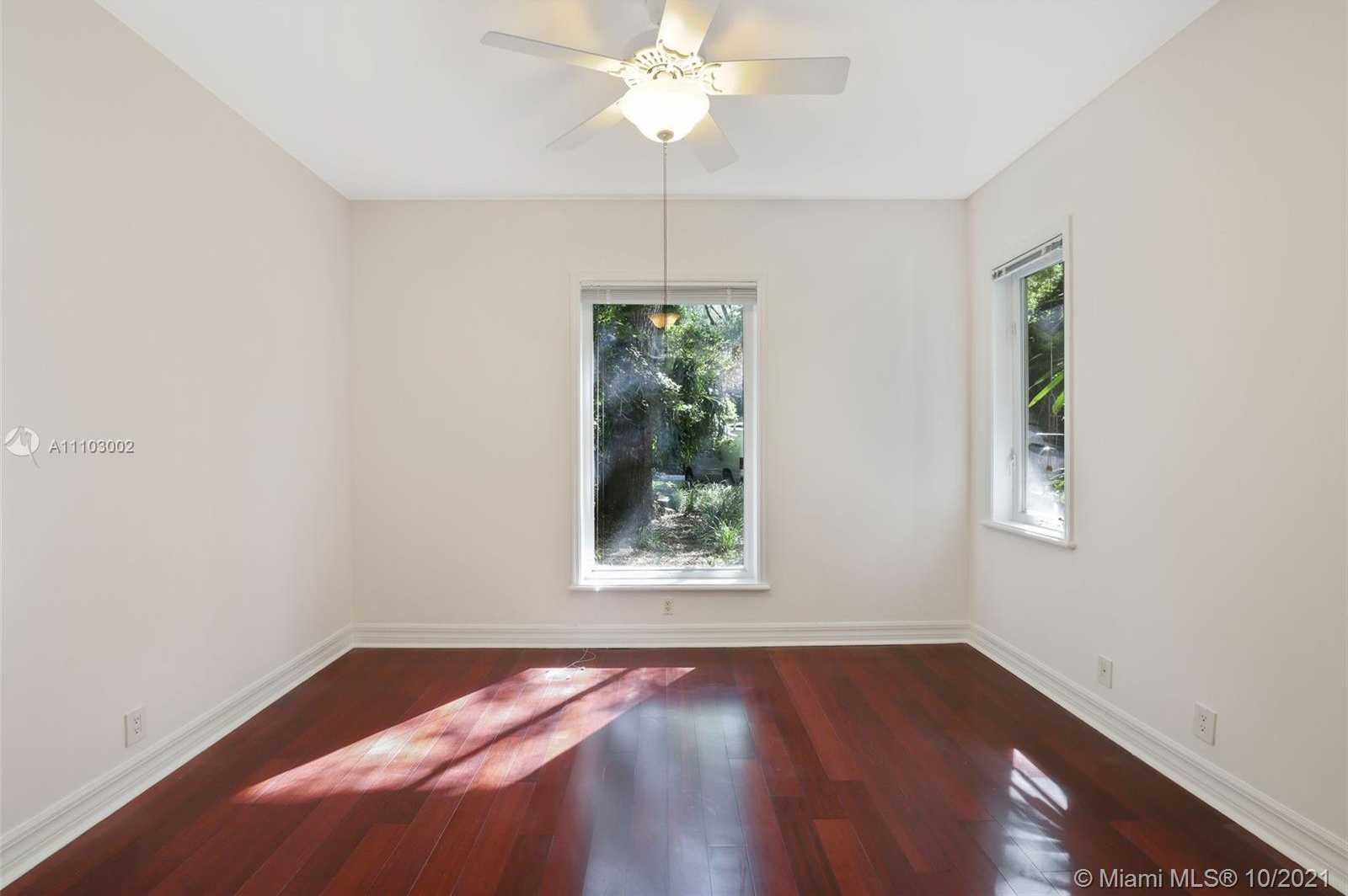 Small Image of 7260 ERWIN ROAD, Miami Number 36