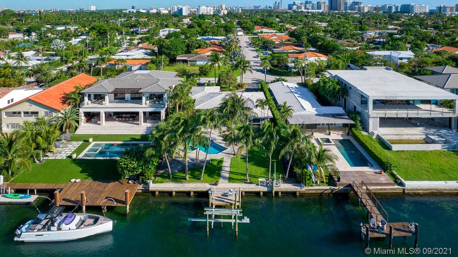 Small Image of 940 88TH ST, Surfside Number 7