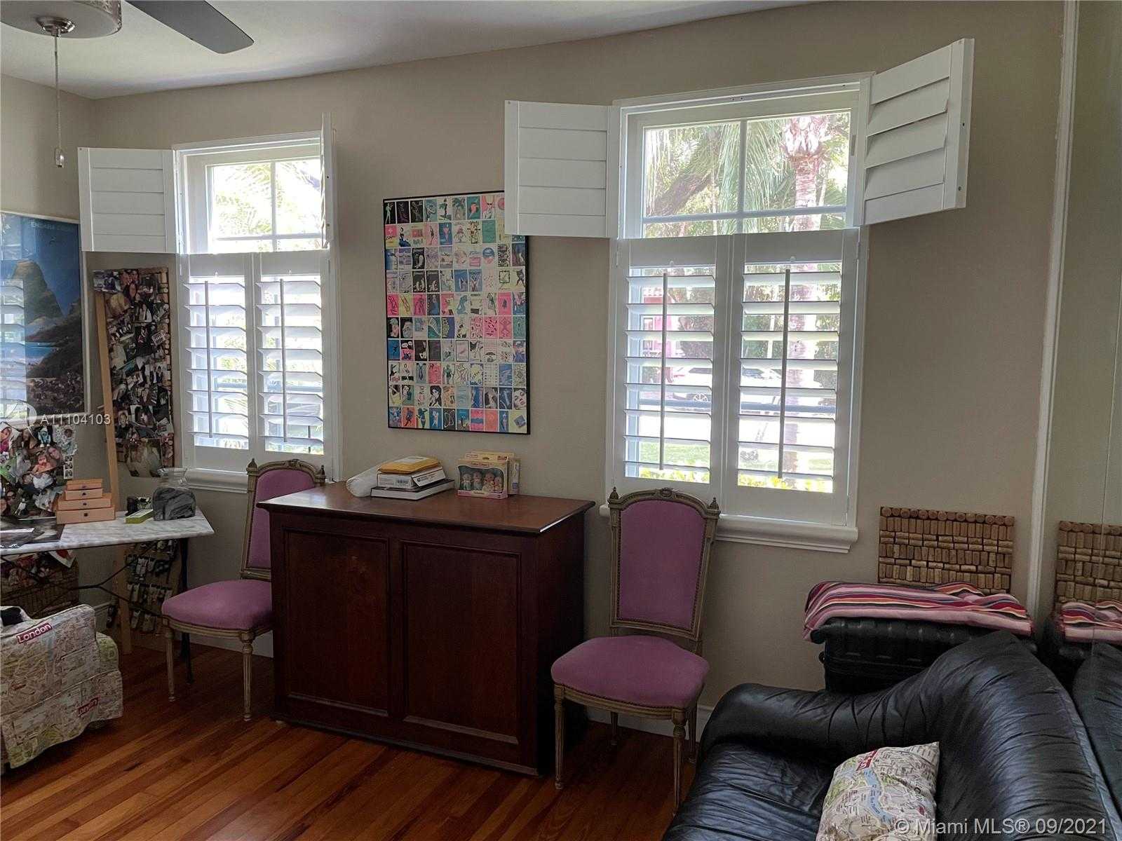 Small Image of 1043 OBISPO AVE, Coral Gables Number 31