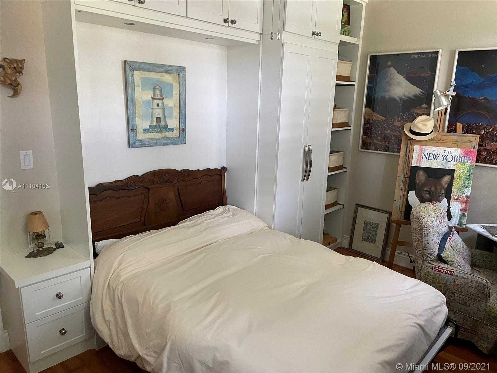Small Image of 1043 OBISPO AVE, Coral Gables Number 34