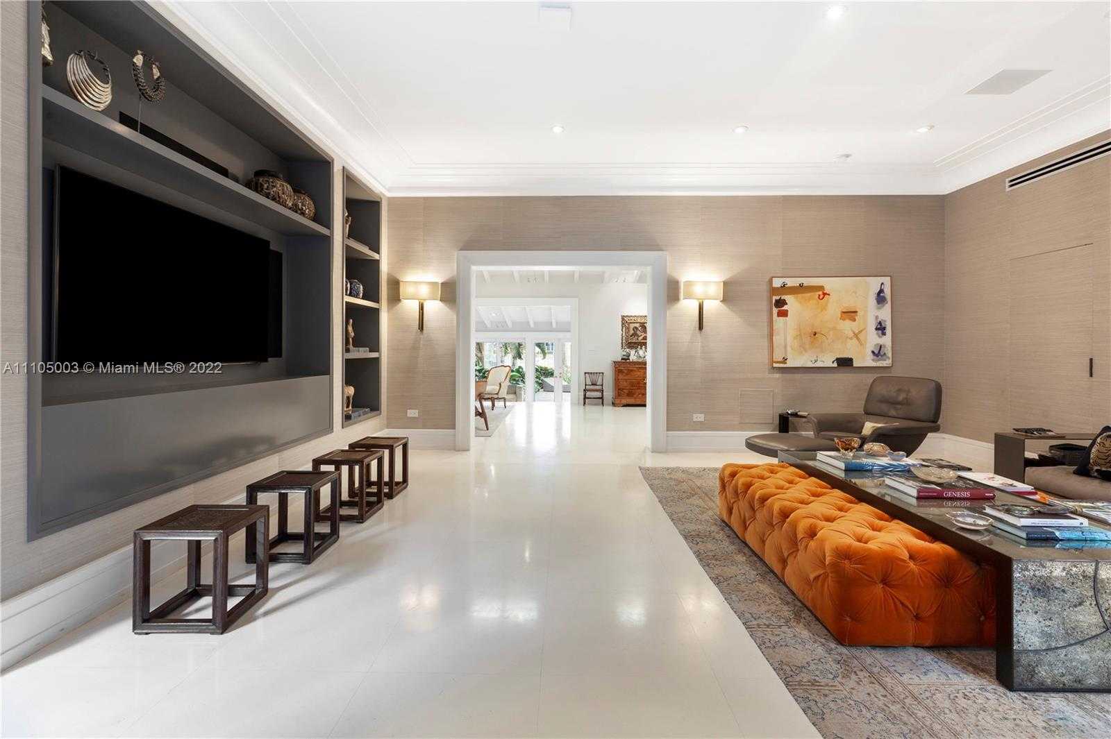 Small Image of 5724 RIVIERA DR, Coral Gables Number 10
