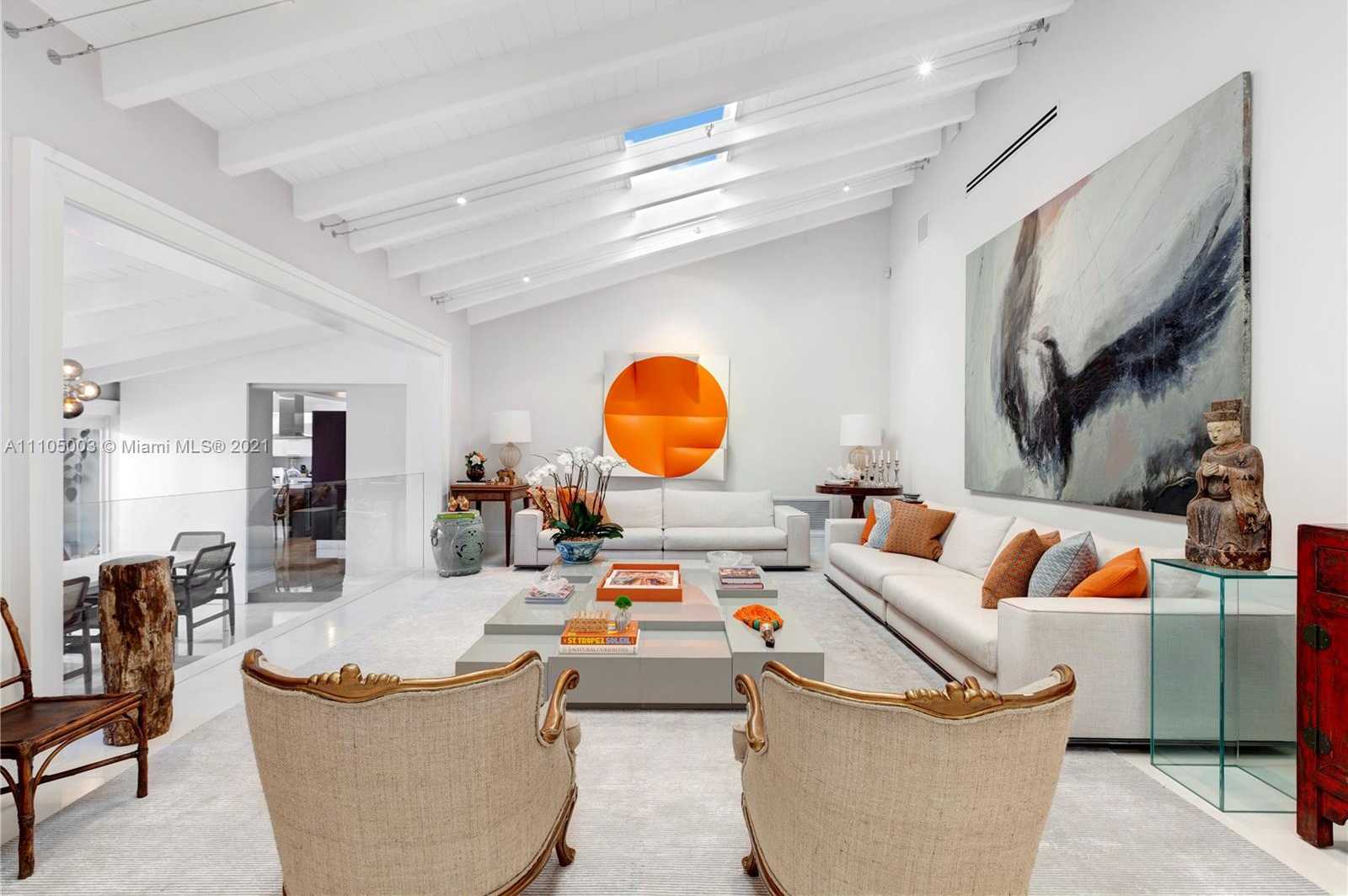 Small Image of 5724 RIVIERA DR, Coral Gables Number 5