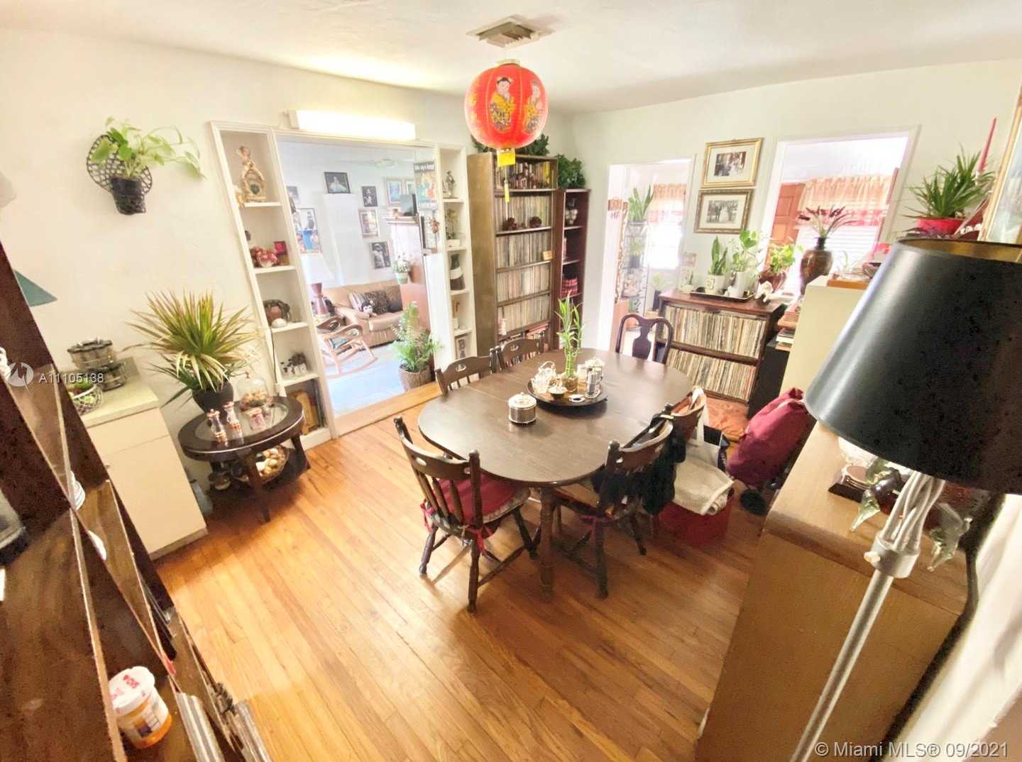Small Image of 1836 SCOTT ST, Hollywood Number 14