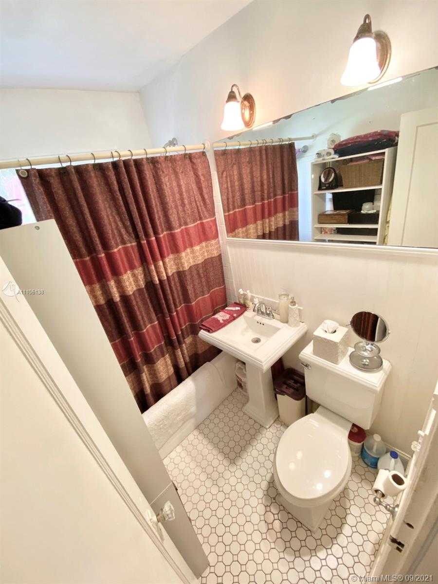 Small Image of 1836 SCOTT ST, Hollywood Number 17