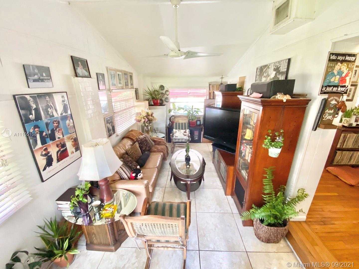 Small Image of 1836 SCOTT ST, Hollywood Number 8
