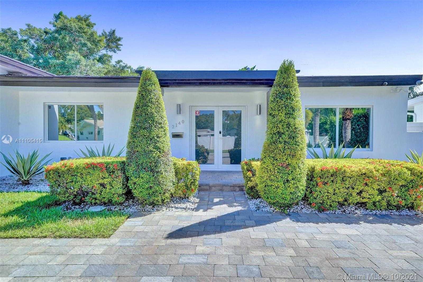 Small Image of 2140 ALAMANDA DR, North Miami Number 6