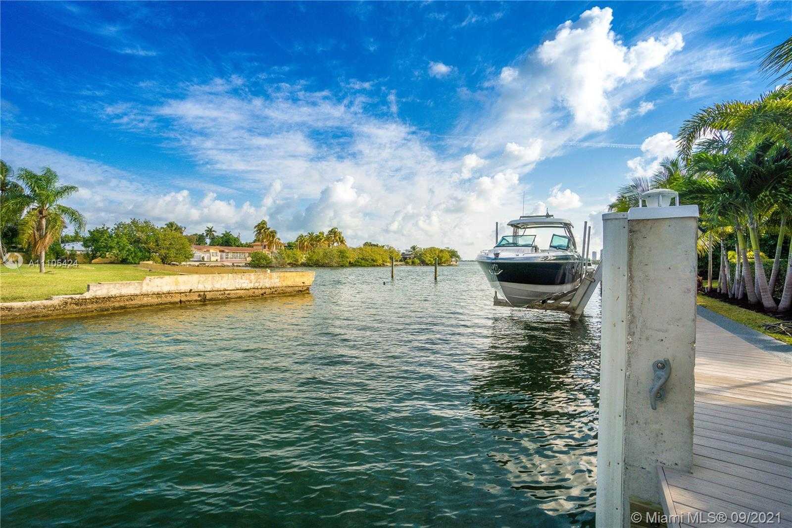 Small Image of 1201 NORTH EAST 83RD ST, Miami Number 22