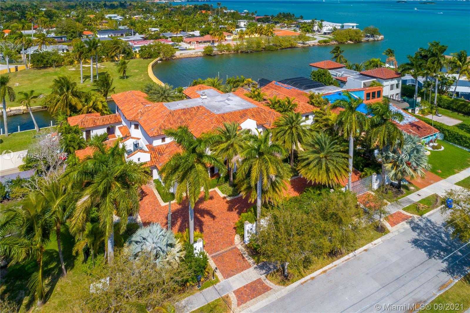 Small Image of 1201 NORTH EAST 83RD ST, Miami Number 6